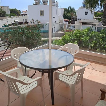 Larnaca, Pervolia 1 bedroom seaside apartment Bagian luar foto
