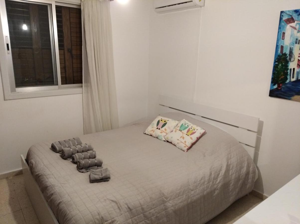 Larnaca, Pervolia 1 bedroom seaside apartment Bagian luar foto