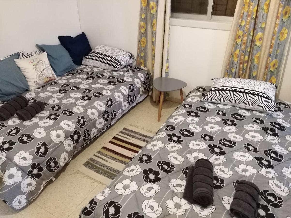 Larnaca, Pervolia 1 bedroom seaside apartment Bagian luar foto