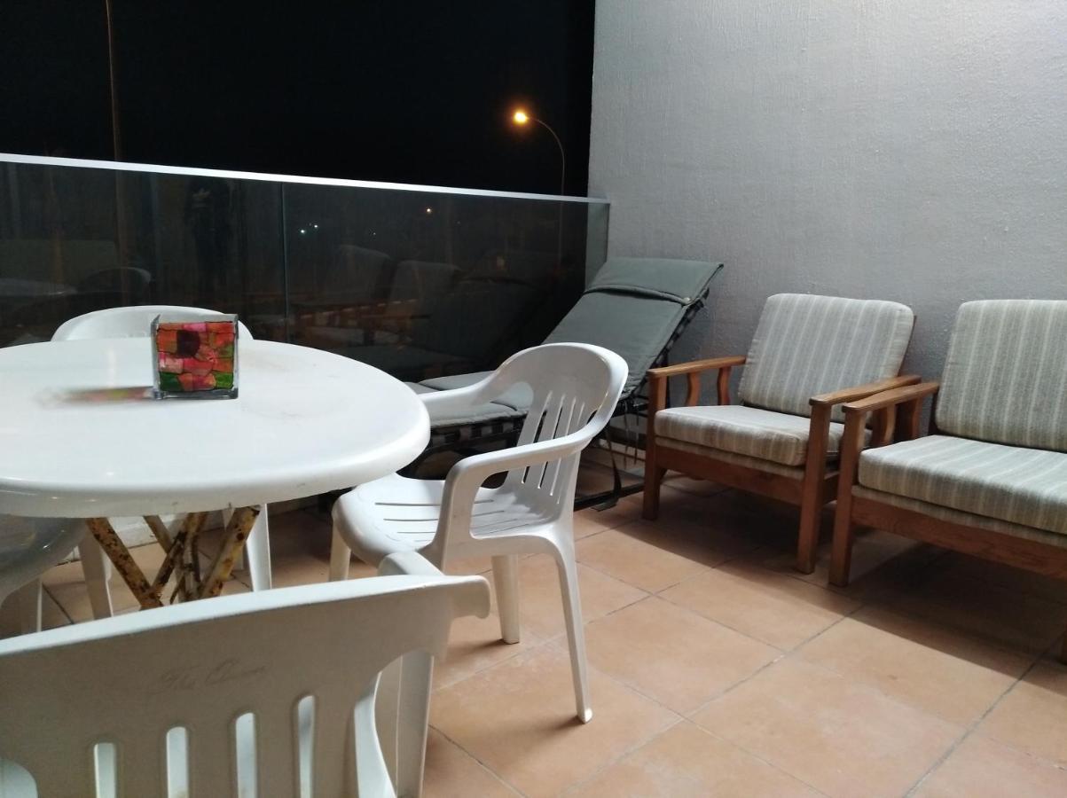 Larnaca, Pervolia 1 bedroom seaside apartment Bagian luar foto