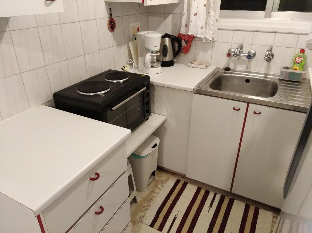 Larnaca, Pervolia 1 bedroom seaside apartment Bagian luar foto